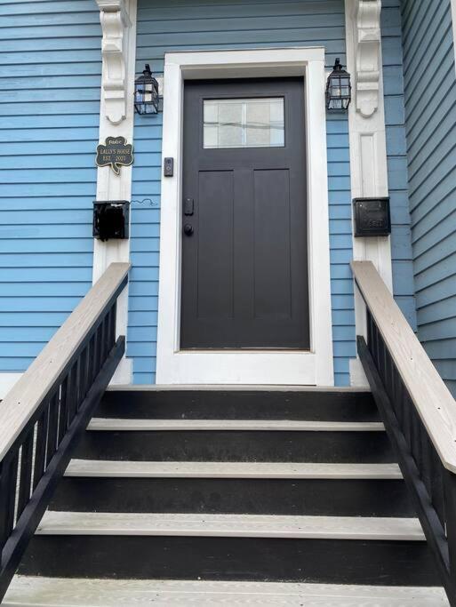 It'S Showtime-Book Lally'S House! Steps To Common! Salem Exteriör bild